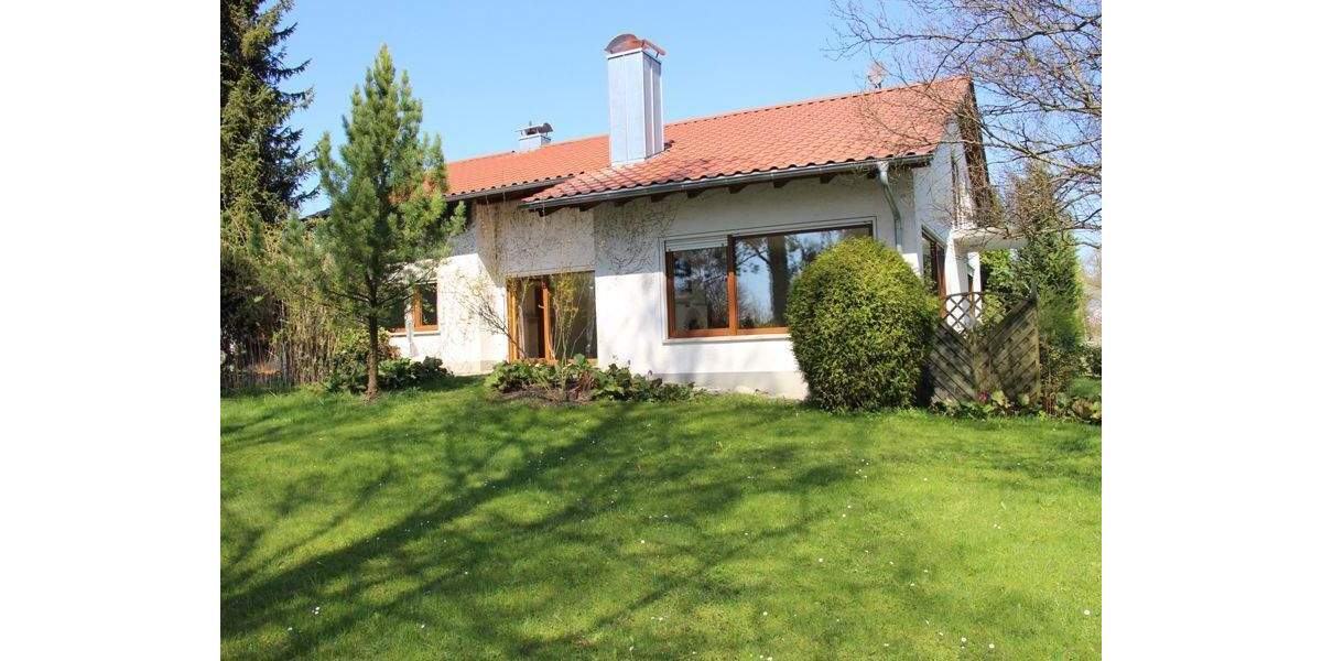 Einfamilienhaus Lautrach - 9 Zimmer, 250 m&sup2;, 2.100&euro; | Angebot:24820175