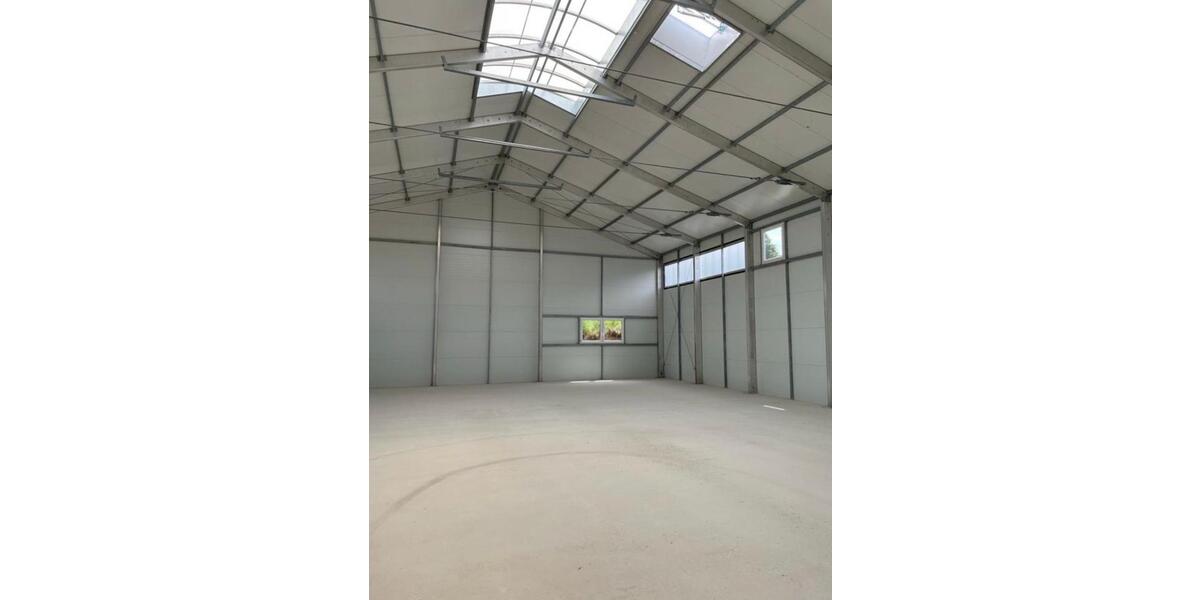 375m² Gewerbehalle Suhl – PV-Strom, Starkstrom zimmer