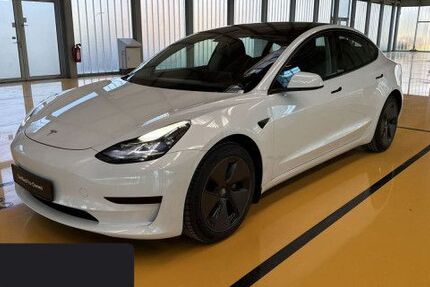 Tesla Model 3 26.708 km 27.200 &euro; Hanau 63457