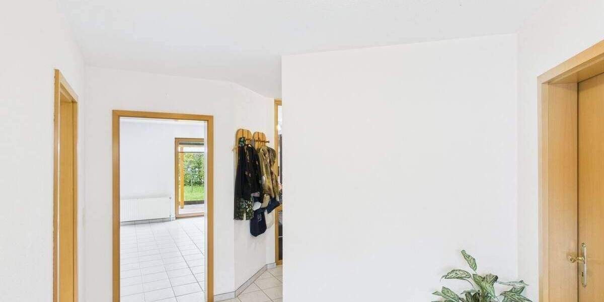 Reihenmittelhaus Bremerhaven Lehe - 6 Zimmer, 175 m&sup2;, 359.000&euro; | Angebot:25699419