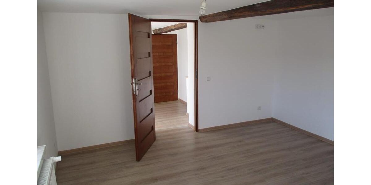 Etagenwohnung Borken (Hessen) - 3 Zimmer, 100 m&sup2;, 860&euro; | Angebot:26102419