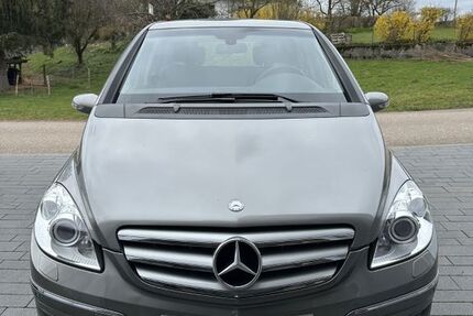 Mercedes-Benz B 200 122.000 km 8.600 &euro; Winden 79297