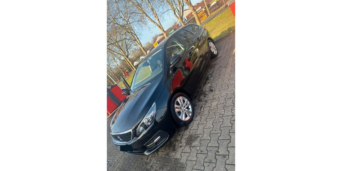 Peugeot 308 118.000 km 10.200 &euro; Viersen 41748