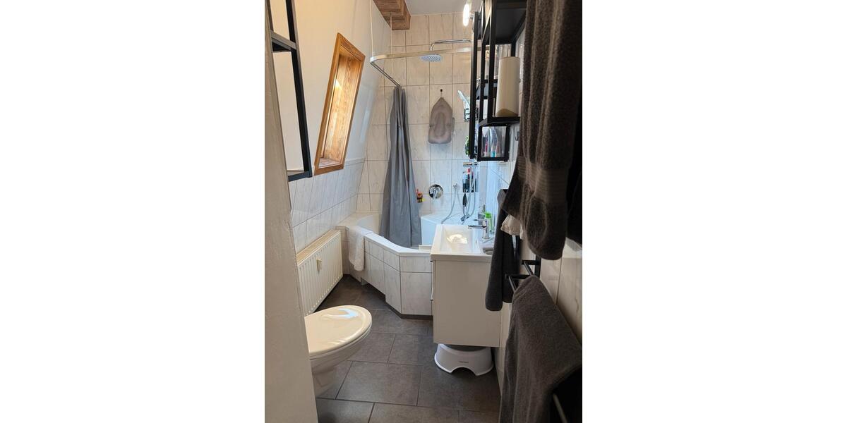 Dachgeschoßwohnung Homberg (Efze) - 3 Zimmer, 90 m&sup2;, 900&euro; | Angebot:26337443