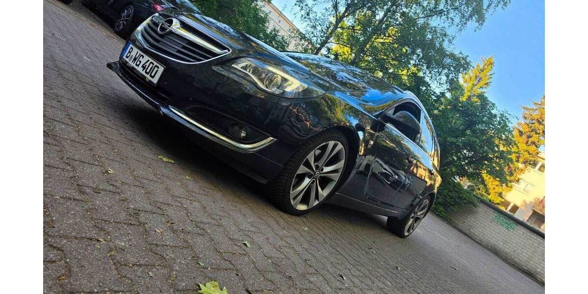 Opel Insignia 213.000 km 6.000 &euro; berlin 12359