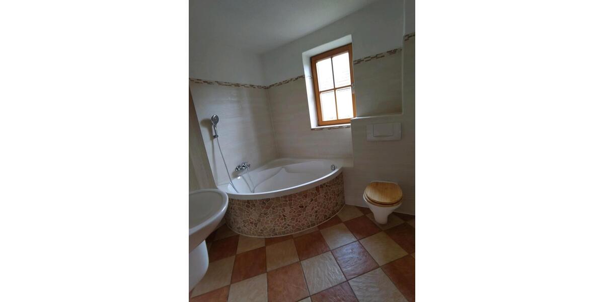 Einfamilienhaus Kraiburg am Inn - 7 Zimmer, 138 m&sup2;, 590.000&euro; | Angebot:26418714