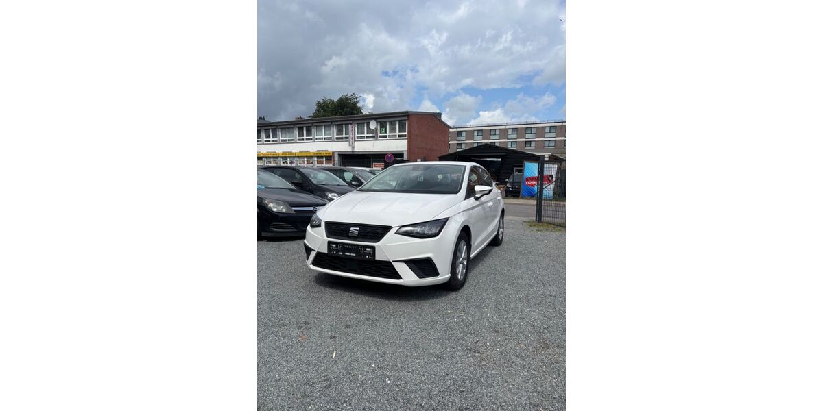 Seat Ibiza 52.000 km 13.690 &euro; Hamburg 22041