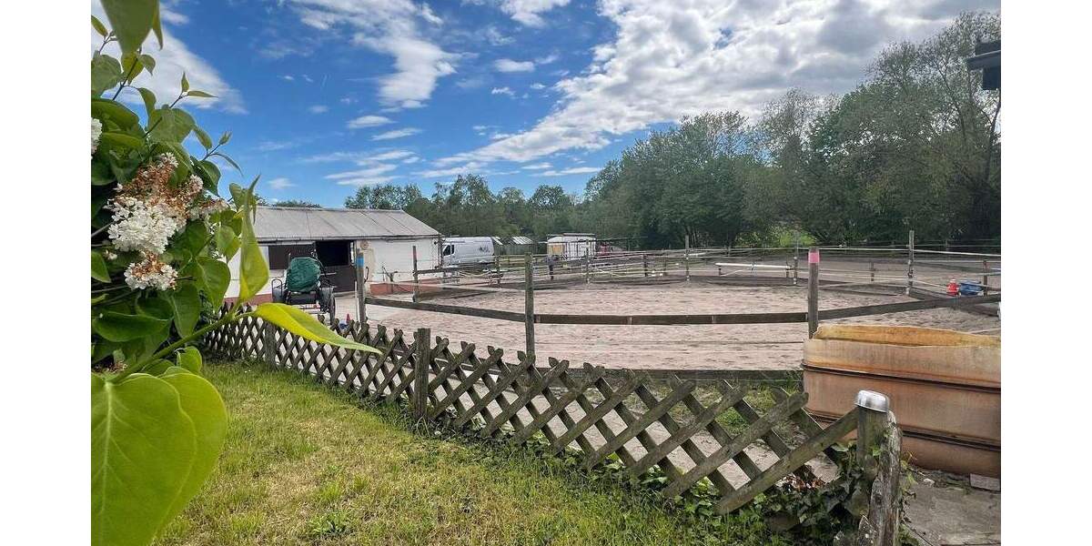 Einfamilienhaus Wiesbaden Biebrich - 1 Zimmer, 290 m&sup2;, 4.500&euro; | Angebot:25912529