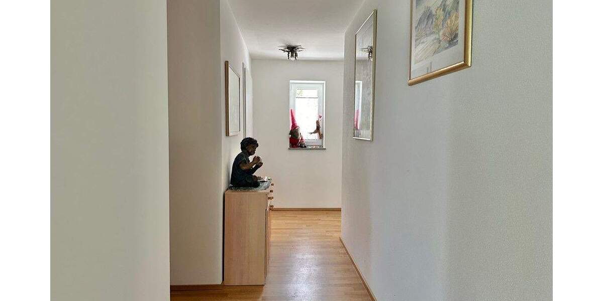 Etagenwohnung Burglengenfeld - 2 Zimmer, 69 m&sup2;, 840&euro; | Angebot:25071685