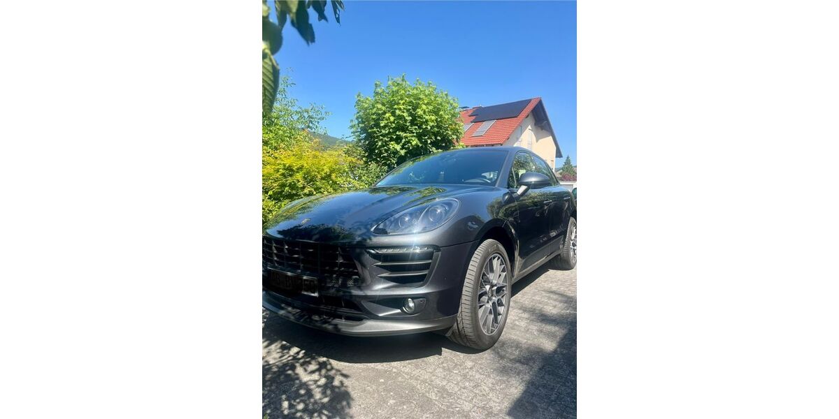 Porsche Macan 67.500 km 42.500 &euro; Waldaschaff 63857