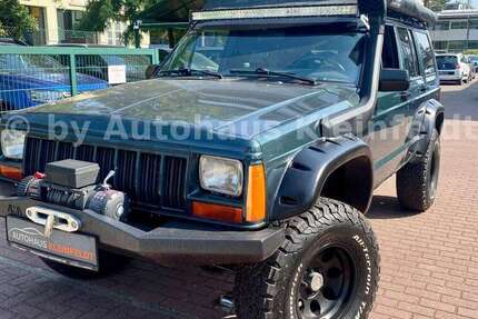Jeep Cherokee 190.370 km 19.990 € Borkheide 14822