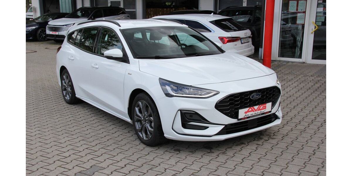 Ford Focus 12.405 km 18.390 &euro; Hüllhorst 32609