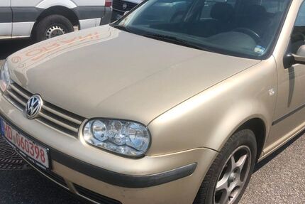 VW Golf 220.005 km 1.988 &euro; Wiesloch 69168