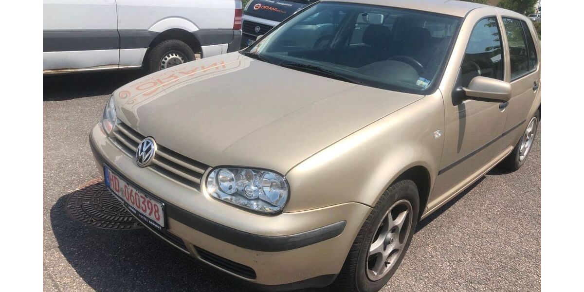 VW Golf 220.005 km 1.988 &euro; Wiesloch 69168