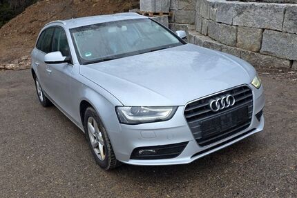 Audi A4 200.000 km 8.490 &euro; Titisee-Neustadt 79822