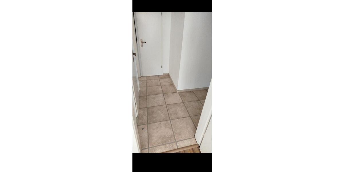 Etagenwohnung Bergen - 3 Zimmer, 73 m&sup2;, 75.000&euro; | Angebot:26485543