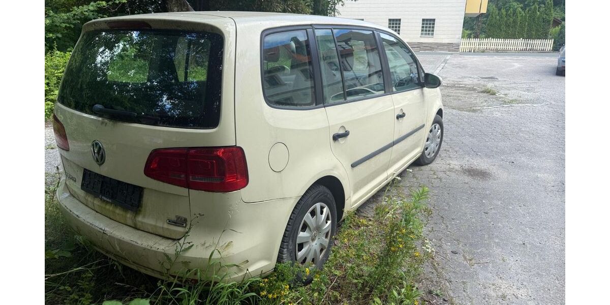 VW Touran 357.000 km 2.200 &euro; Pegnitz 91257