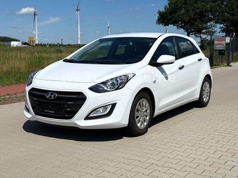 i30