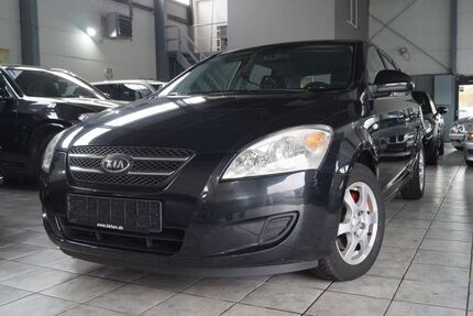 Kia ceed / Ceed 179.000 km 2.890 &euro; Gütersloh 33334