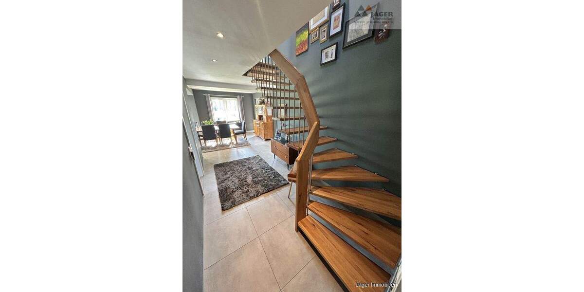 Mehrfamilienhaus, Wohnhaus Hude (Oldenburg) / Nordenholz Vielstedt - 7 Zimmer, 261 m&sup2;, 657.800&euro; | Angebot:24530343