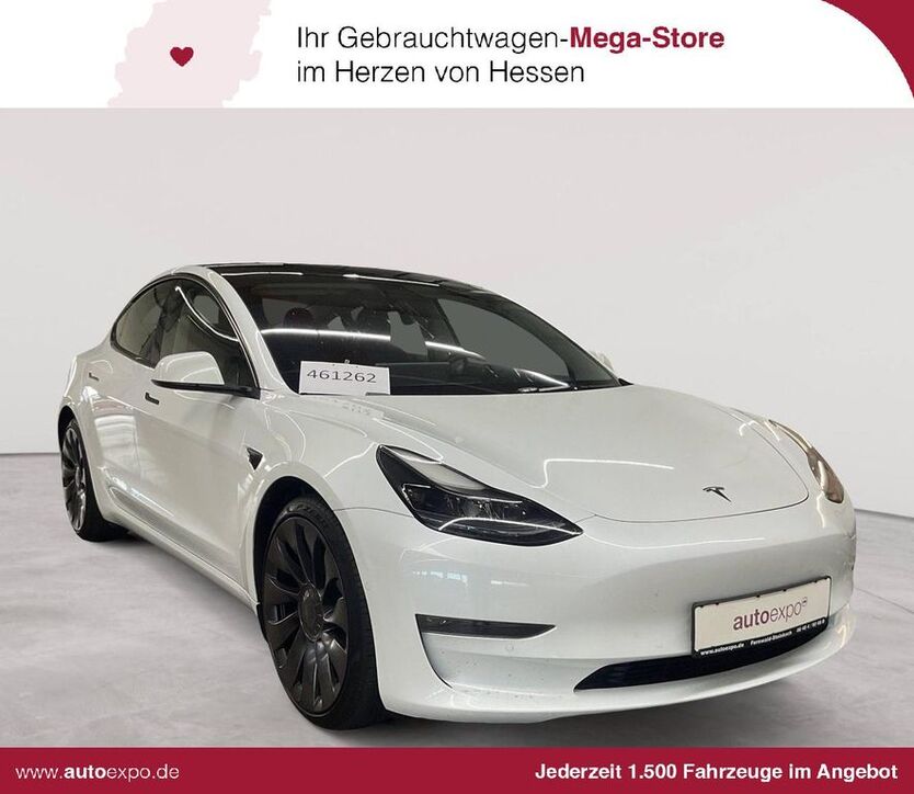 Tesla Model 3 23.672 km 29.689 € Fernwald-Steinbach 35463