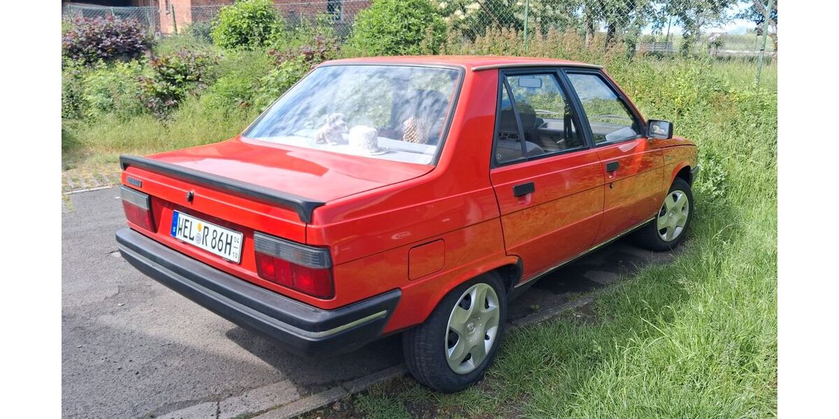 Renault R 9 107.000 km 3.800 &euro; Merenberg 34799