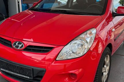 Hyundai i20 65.162 km 5.199 &euro; Mönchengladbach 41199