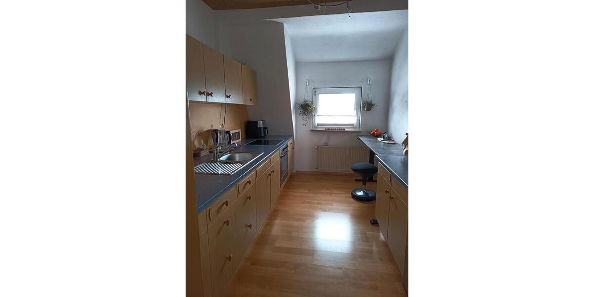 möblierte Wohnung für 6 Monate-ideal für Praktikanten oder Refis 2 zimmer