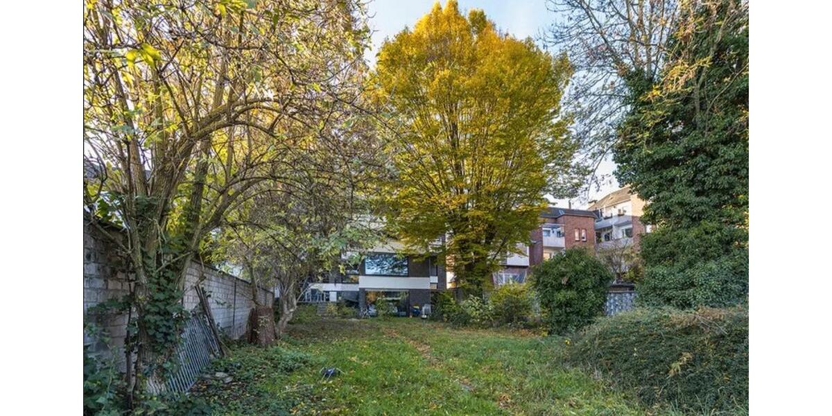 Hochparterre Mönchengladbach Süd - 5 Zimmer, 152 m&sup2;, 1.295&euro; | Angebot:25044180