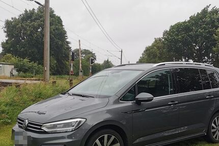 VW Touran 111.500 km 22.300 &euro; Itzehoe 25524