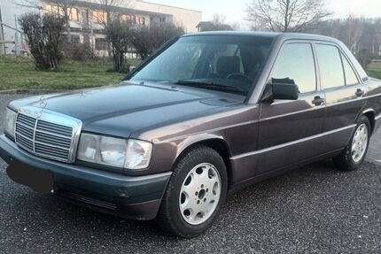 Mercedes-Benz 190 242.200 km 4.950 &euro; Alsdorf 52477