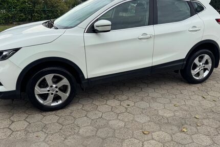 Nissan Qashqai 102.000 km 8.490 &euro; Stelle 21435