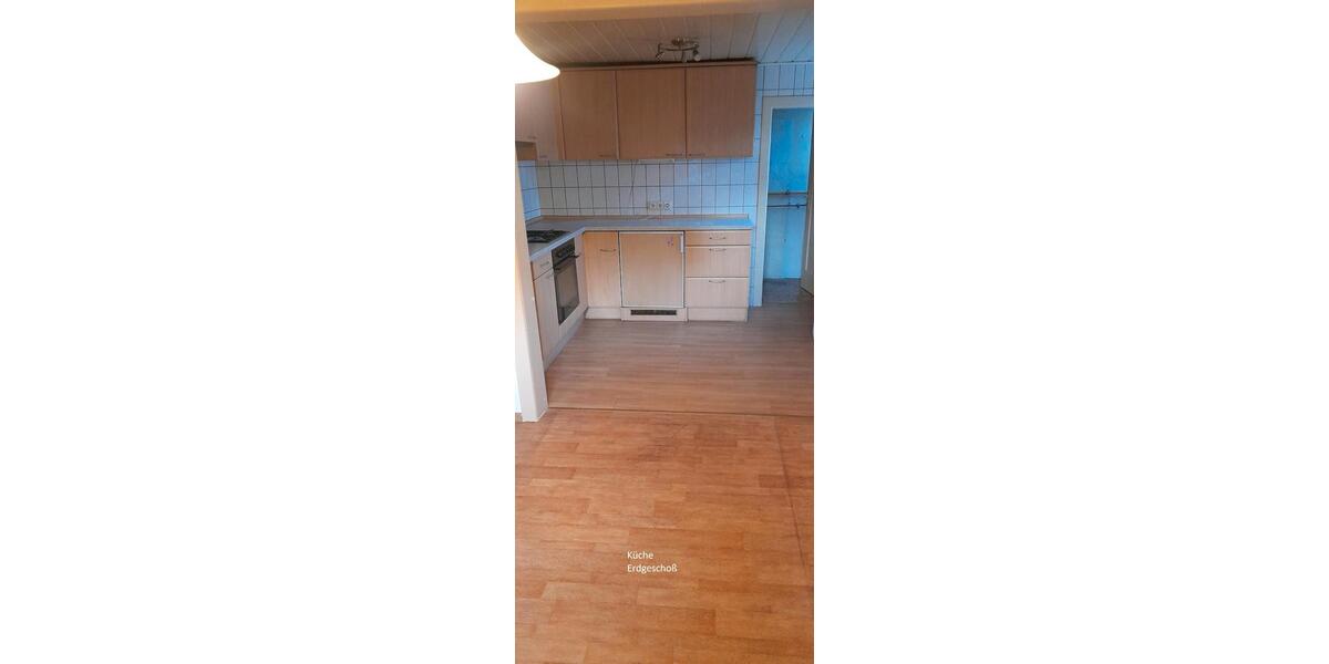 Einfamilienhaus Geseke - 10 Zimmer, 180 m&sup2;, 199.000&euro; | Angebot:26949676