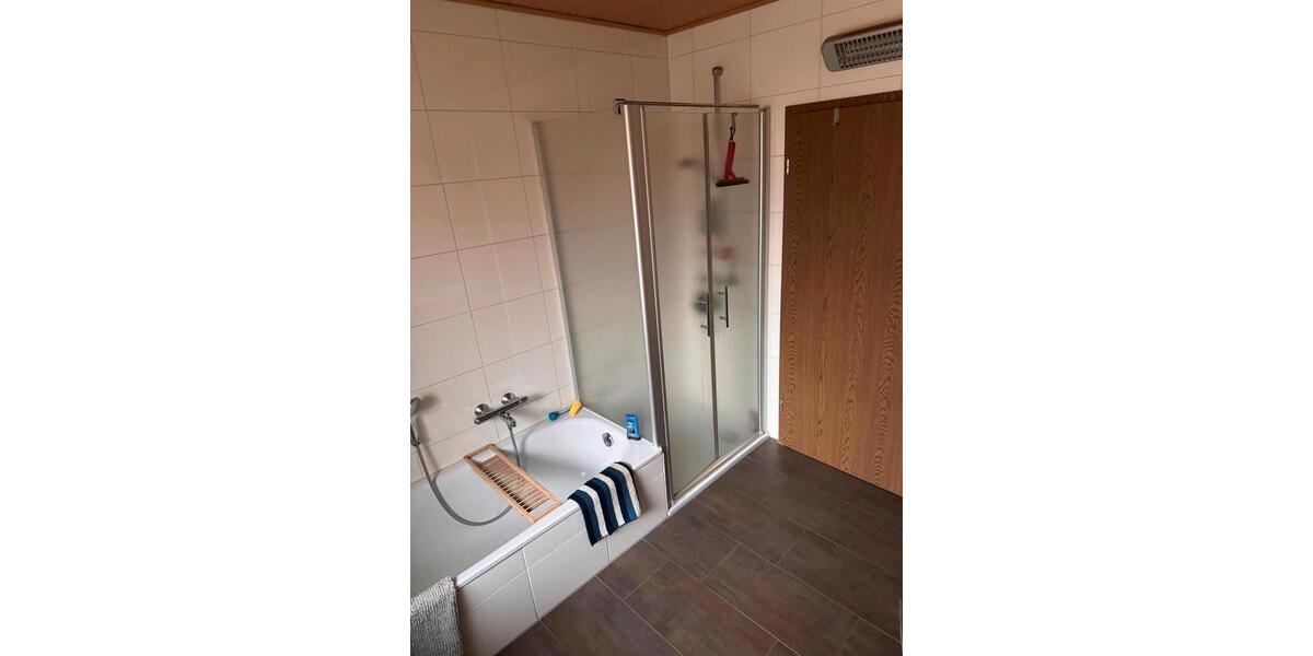Einfamilienhaus Saterland - 6 Zimmer, 120 m&sup2;, 850&euro; | Angebot:26607176