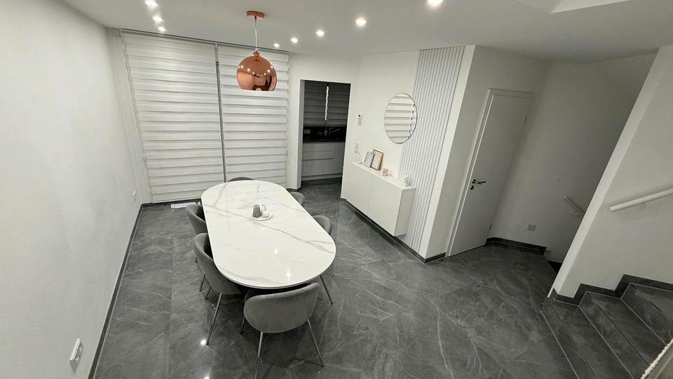 Reihenhaus Burghausen - 7 Zimmer, 150 m&sup2;, 580.000&euro; | Angebot:25276735