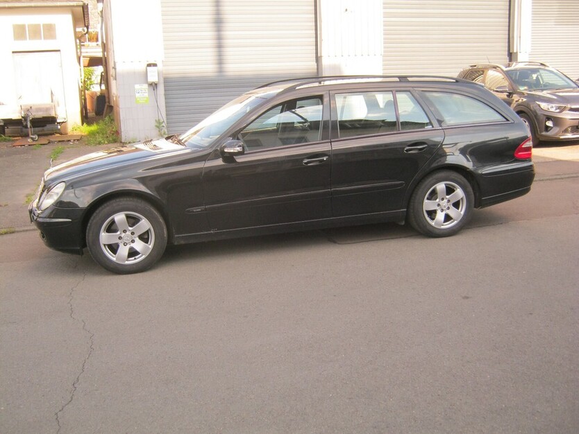 Mercedes-Benz E 220 CDI 288.000 km 1.999 € Bergneustadt 51702