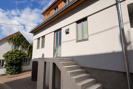 Haus Hofheim - 3 Zimmer, 127 m&sup2;, 2.200&euro; | Angebot:26837467