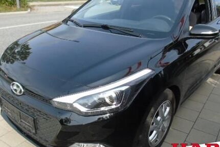 Hyundai i20 70.500 km 10.600 &euro; Hamburg 21035