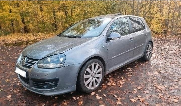 VW Golf 201.000 km 6.400 &euro; Leipzig 04103