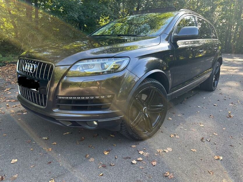 Q7