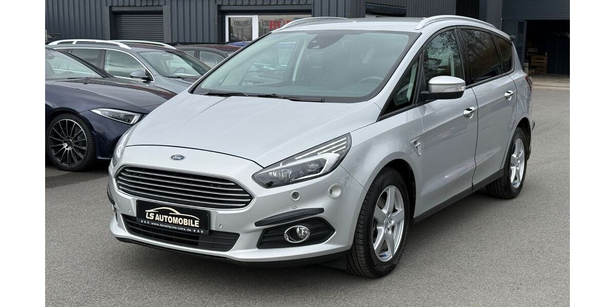 Ford S-Max 151.043 km 11.450 &euro; Dortmund 44147