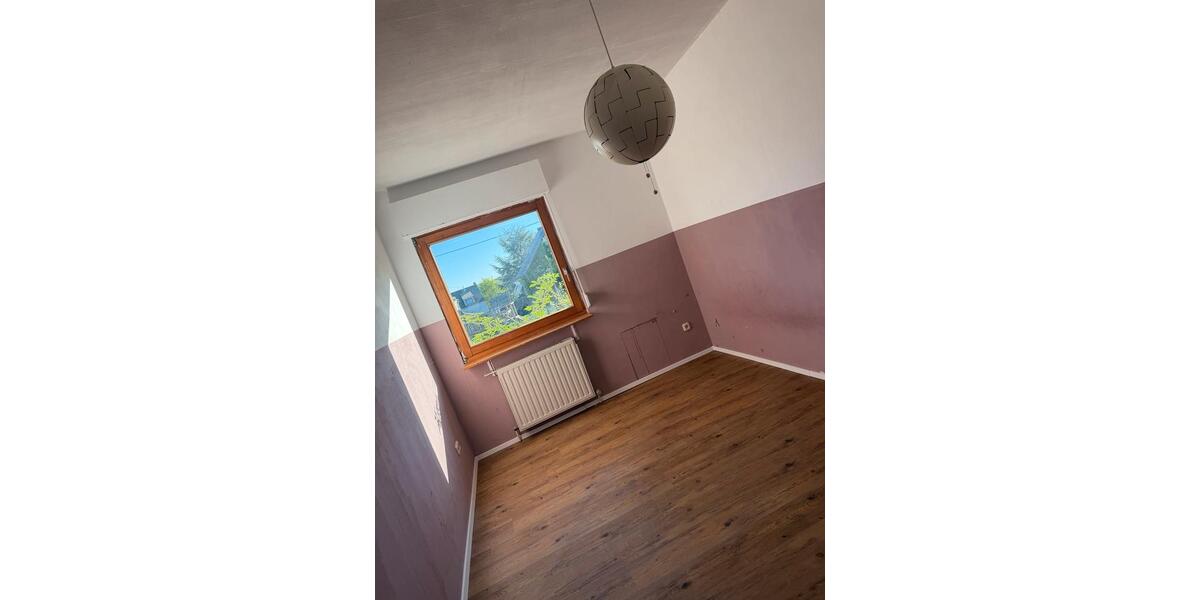 Einfamilienhaus Düngenheim - 7 Zimmer, 170 m&sup2;, 250.000&euro; | Angebot:26706257