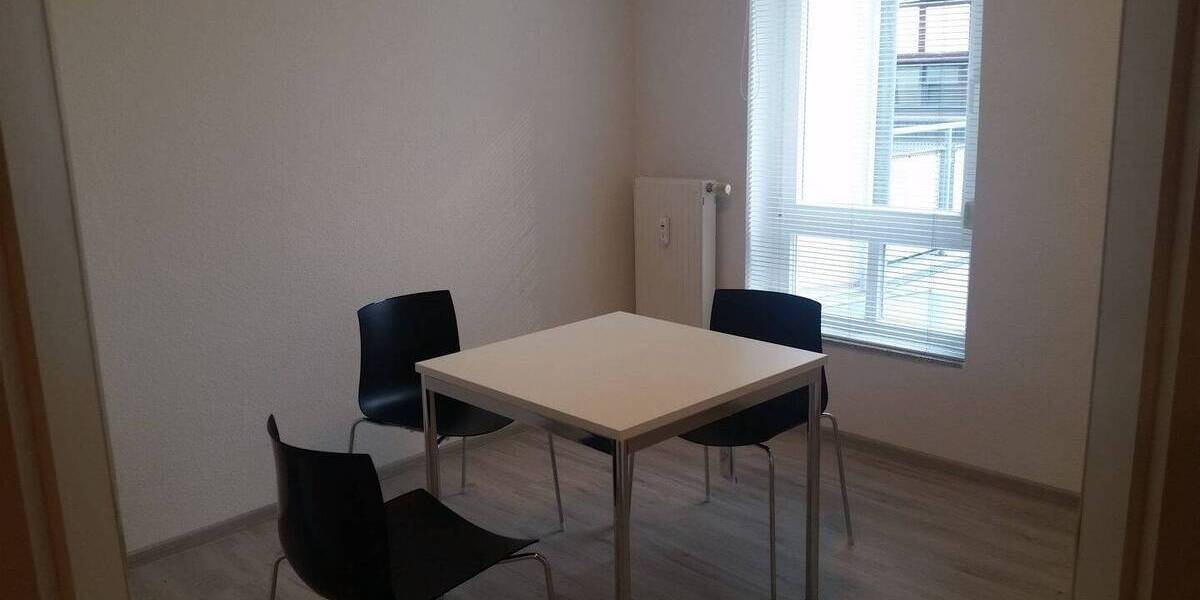 Zimmer Vaihingen an der Enz - 5 Zimmer, 182 m&sup2;, 1.600&euro; | Angebot:26127687