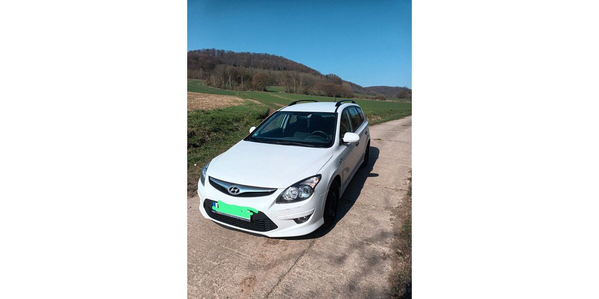 Hyundai i30 165.000 km 2.750 &euro; Höxter 37671