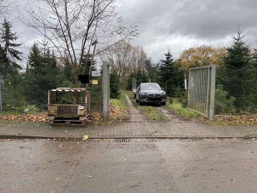 Grundstück zu verkaufen in Sarstedt 395.000 € 12267 m² zimmer