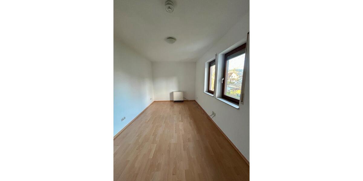 Etagenwohnung Achern - 3 Zimmer, 71 m&sup2;, 750&euro; | Angebot:24835342
