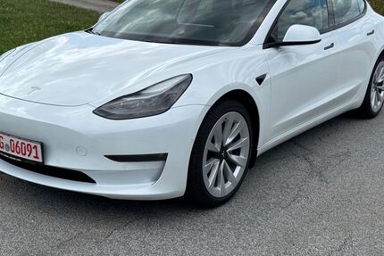 Tesla Model 3 46.828 km 31.400 &euro; Außernzell 94532
