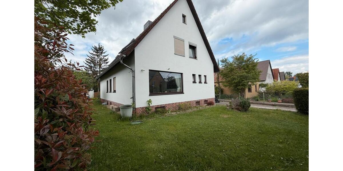 Einfamilienhaus Braunschweig Lehndorf-Watenbüttel - 7 Zimmer, 200 m&sup2;, 850.000&euro; | Angebot:26421360