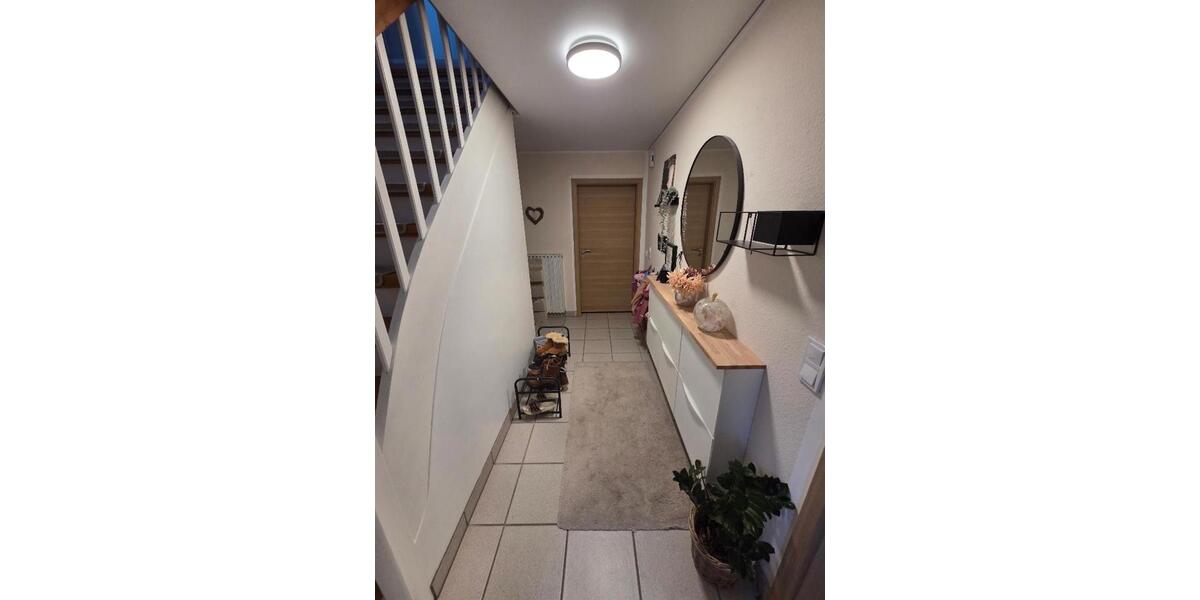 Heimeliges Einfamilienhaus mit Garage und viel Stauraum 4 zimmer