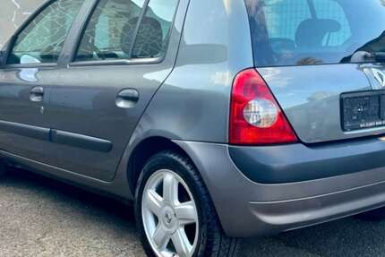 Renault Clio 184.335 km 1.500 € krefeld 47798